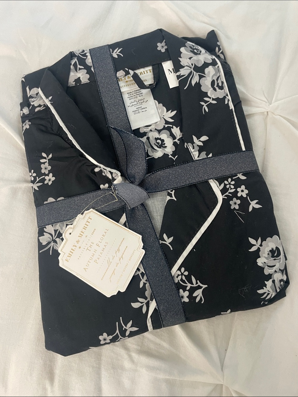 NWT Emily & Meritt Pajama Set in Black & White Floral